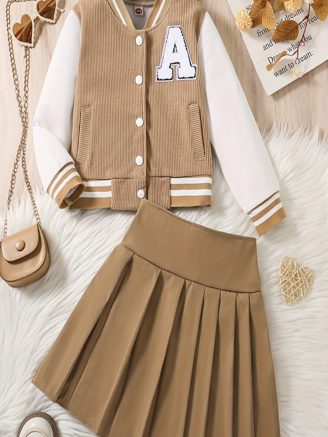 2-in-1 Preppy-Outfit-Set für Frühling/Herbst: Set aus Baseballjacke mit bestickten Buchstaben und Faltenrock – Polyester, V-Ausschnitt, nicht dehnbar, lockere Passform, gewebt