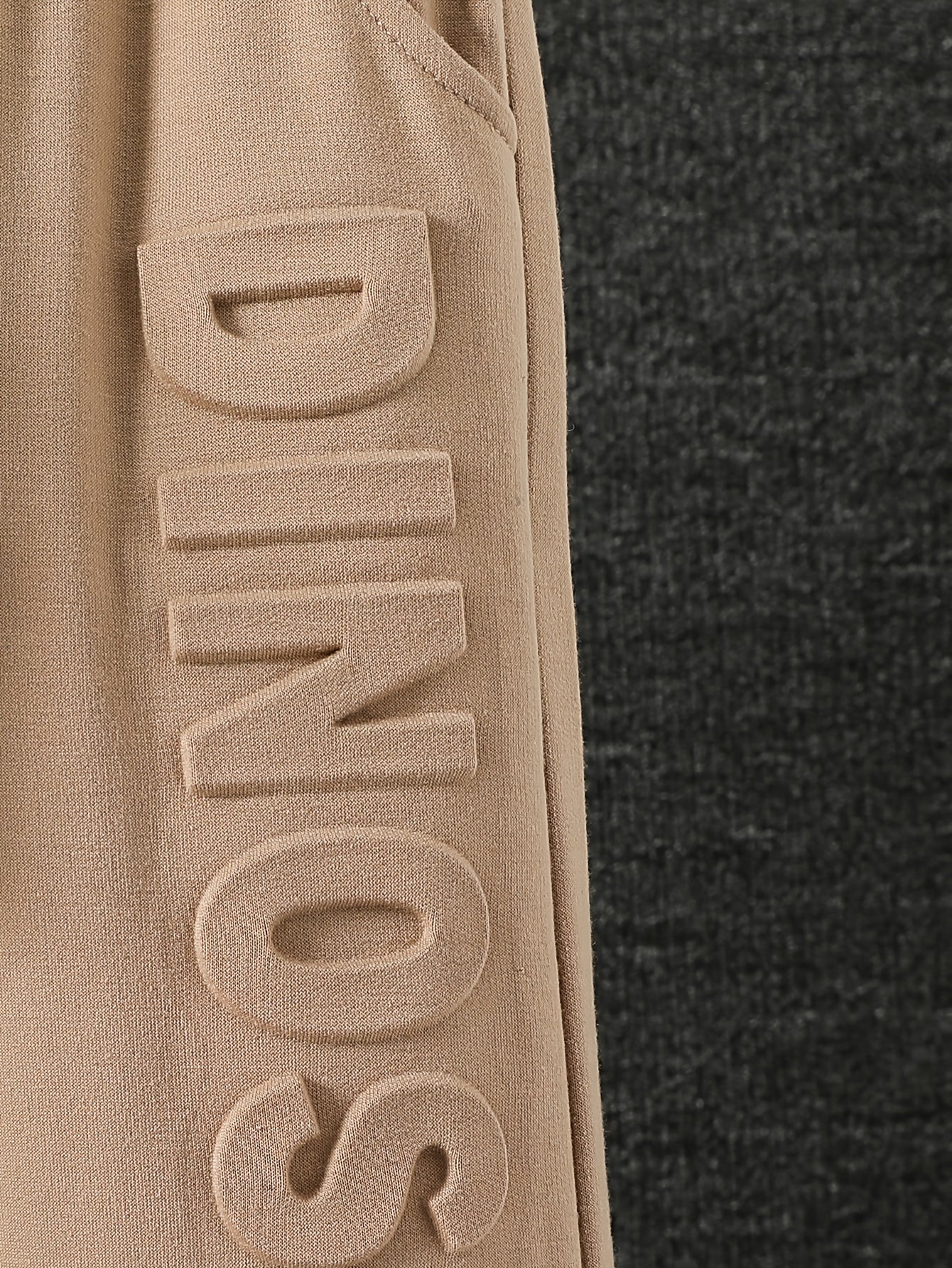 Youngsters's new spring and autumn sweater set, trendy and fashionable, with dinosaur and letter patterns, long sleeves and trousers with pockets, suitable for outdoor scenes, Perfect for Outdoor