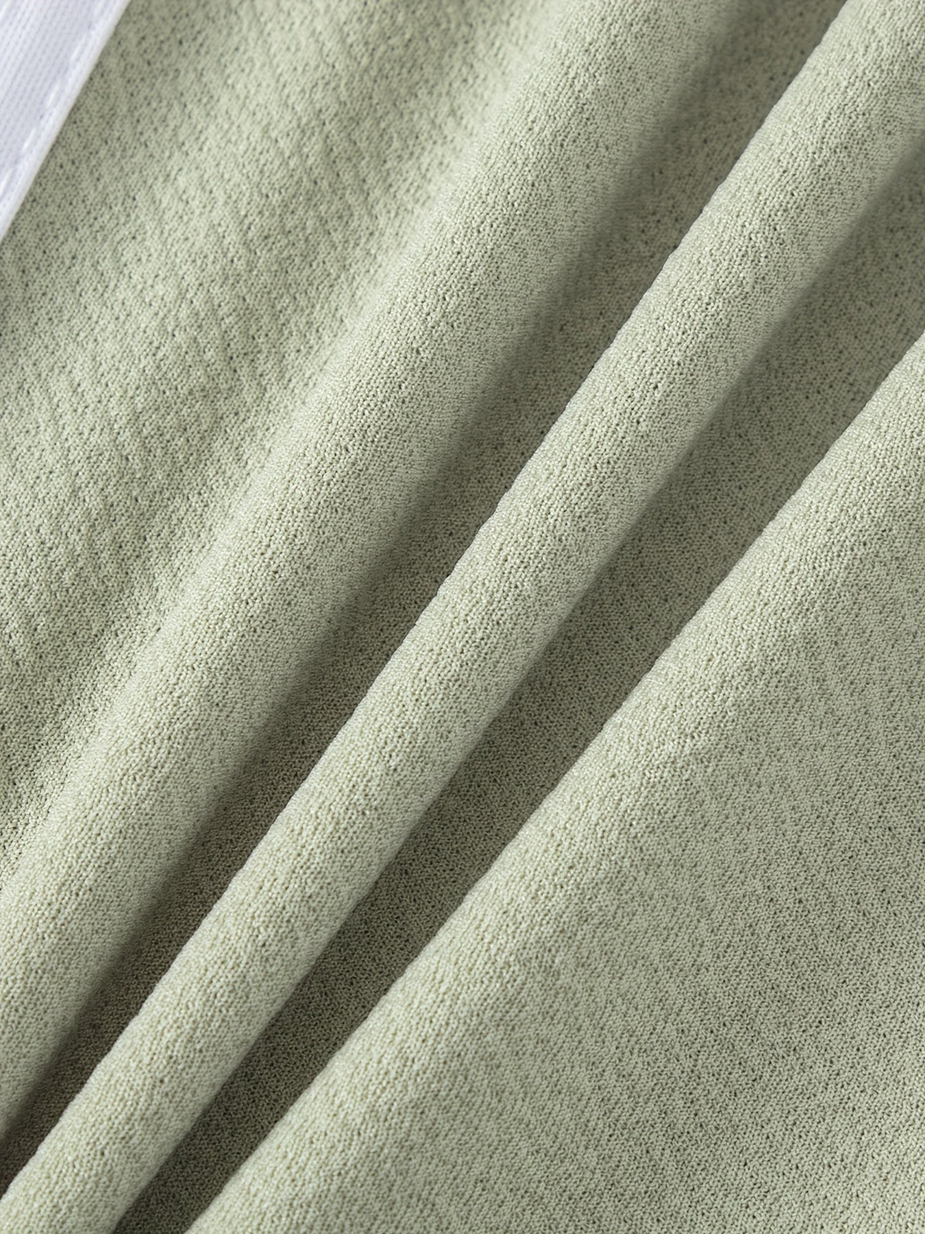 4-teilige lässige Jogginghose für Jugendliche, 100 % Polyester-Strickstoff, elastischer Bund mit Seitenstreifen, einfarbig, normaler Schnitt für Jungen – Sommer-Laufhose für Outdoor-Sport