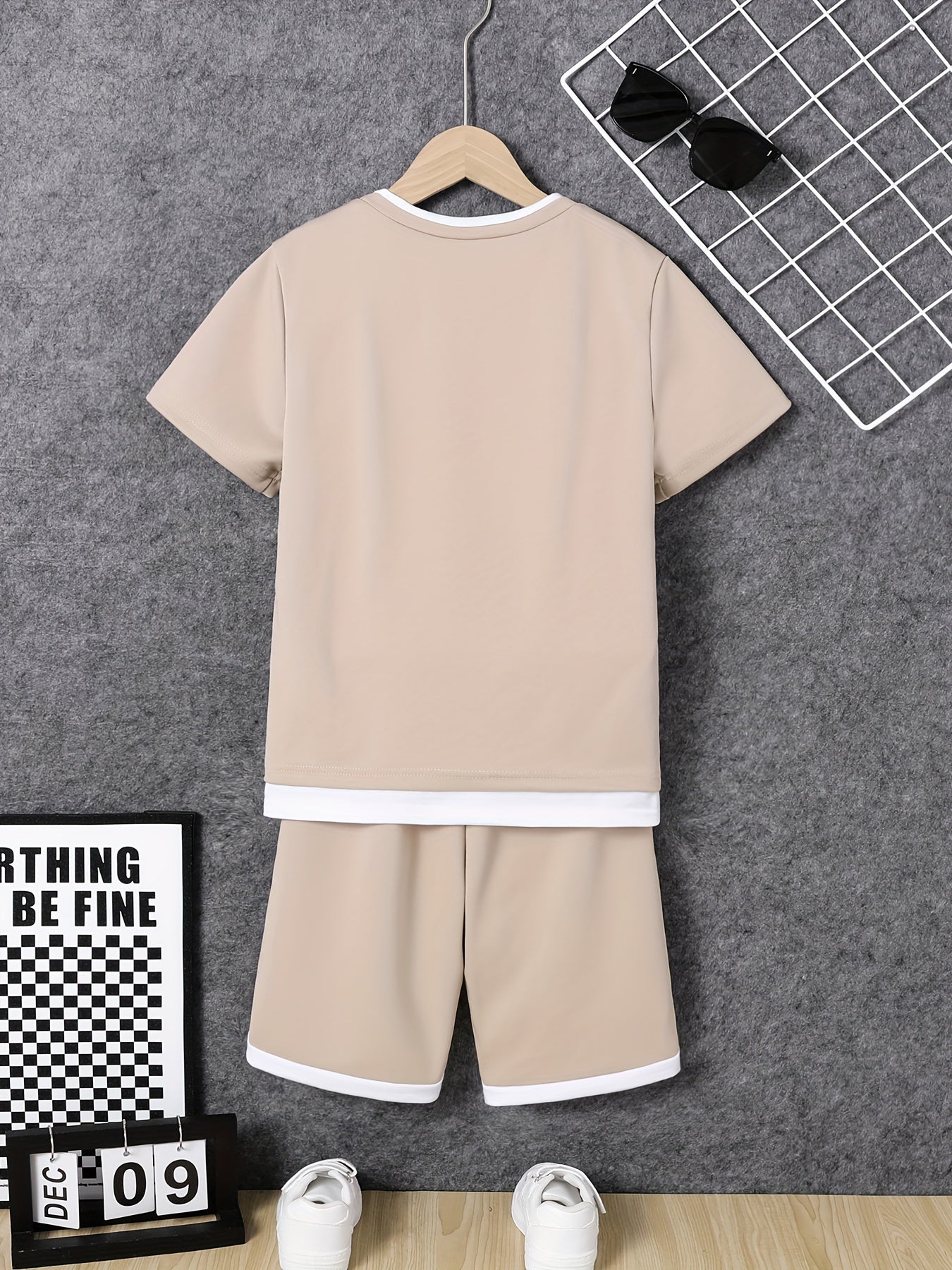Sommermode 2er-Set für Jungen: Bequemes T-Shirt mit Rundhalsausschnitt und Shorts mit großen Taschen atmungsaktives Polyester, perfekt für Sommer